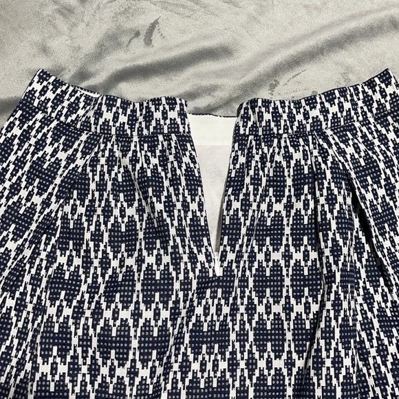 🥰🥰J. Crew A Line Skirt🥰🥰 - Picture 3 of 10